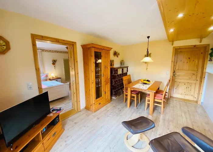 Alte Wildmeisterei - Gartenblick *